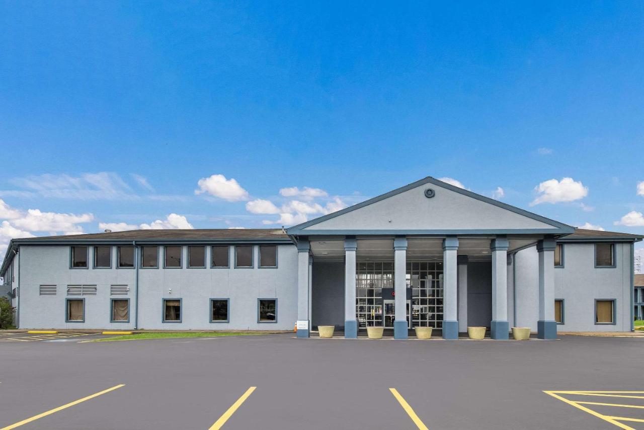Rodeway Inn Conference Center Бомонт Экстерьер фото